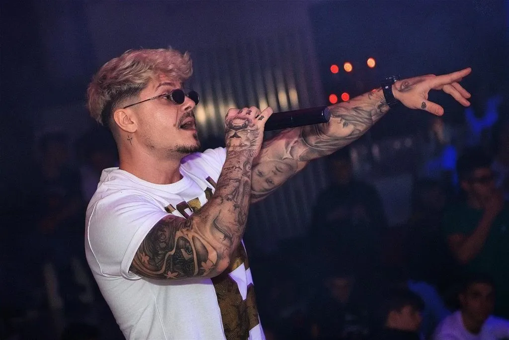 Interviu Kalif: „Mi-ar placea mult sa colaborez cu artisti din afara”